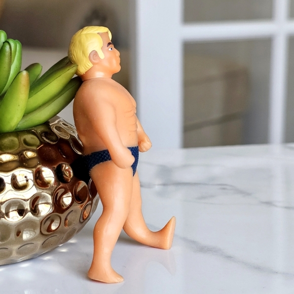 2018 World's Smallest Classic Mini Collectible Toy 3.5” Stretch Armstrong Figure - Picture 7 of 13